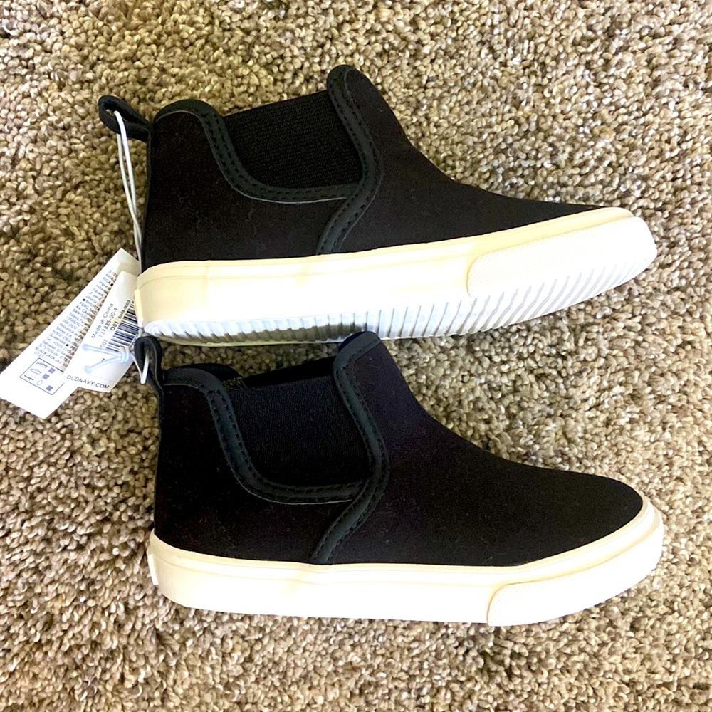 NWT Toddler Size 7 Old Navy High Top Shoes / Boots